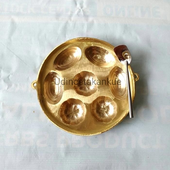 

Cetakan Kue Cubit Laba Laba Motif 7Lubang, Asli Kuningan Free 1Cukilan Gratis Ongkir