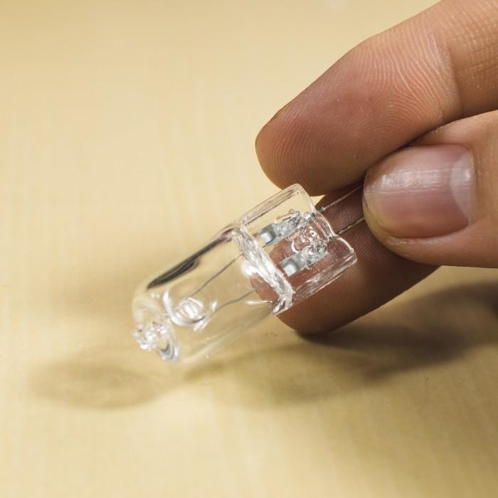 Expert LAMPU HALOGEN KACANG 220V 35W