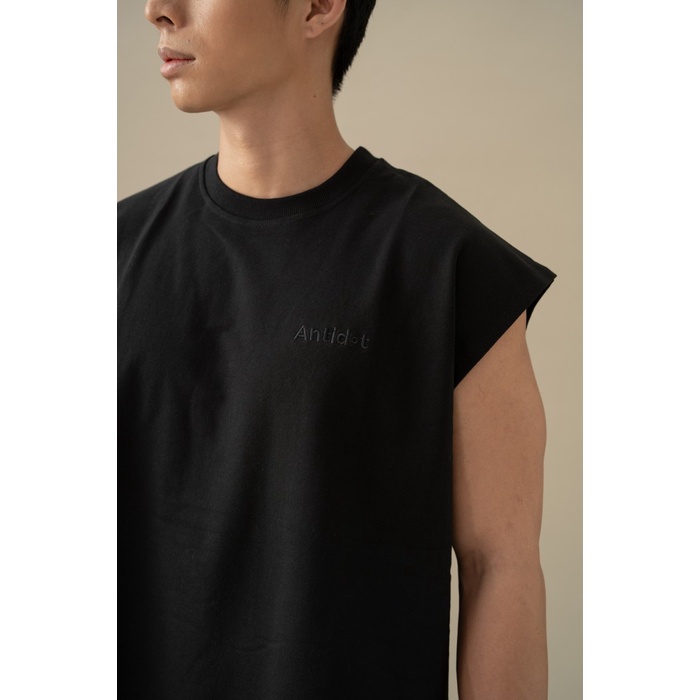 Product Laris Signature Sleeveless Tee Antidot Studios