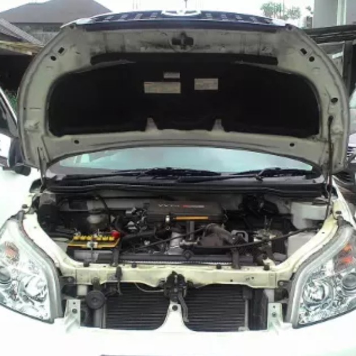Toyota Rush 2009 Peredam Ekslusive Kap Mesin