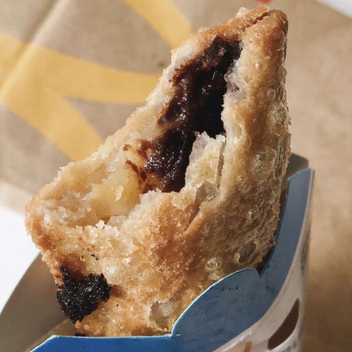 

BANANA CHOCO PIE / PIA PISANG COKLAT / MELTED CHOCOLATE KODE 973