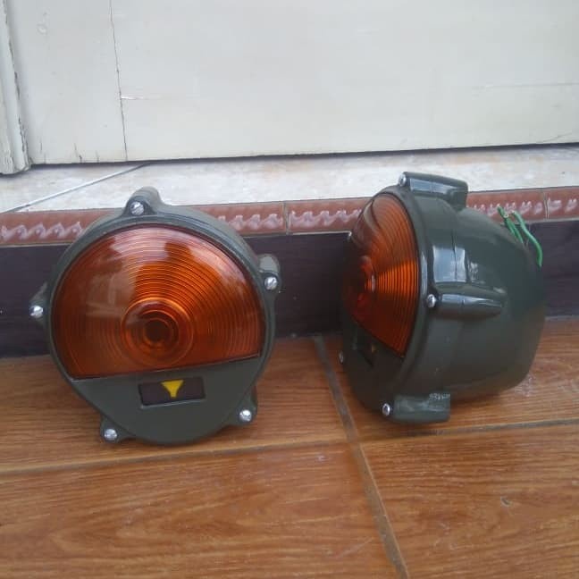 Lampu Tengkorak Depan