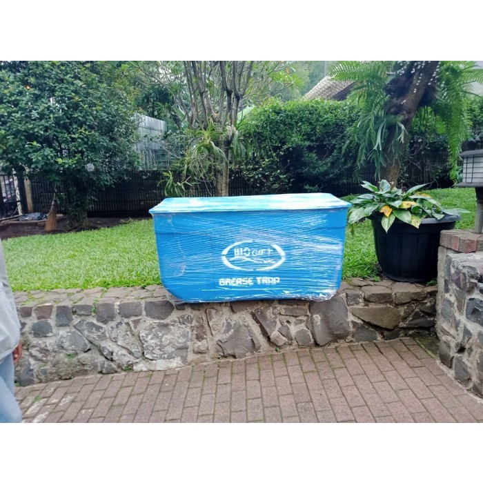 TERLARIS Grease Trap , Fiber Tahan Lama Kap.100 L