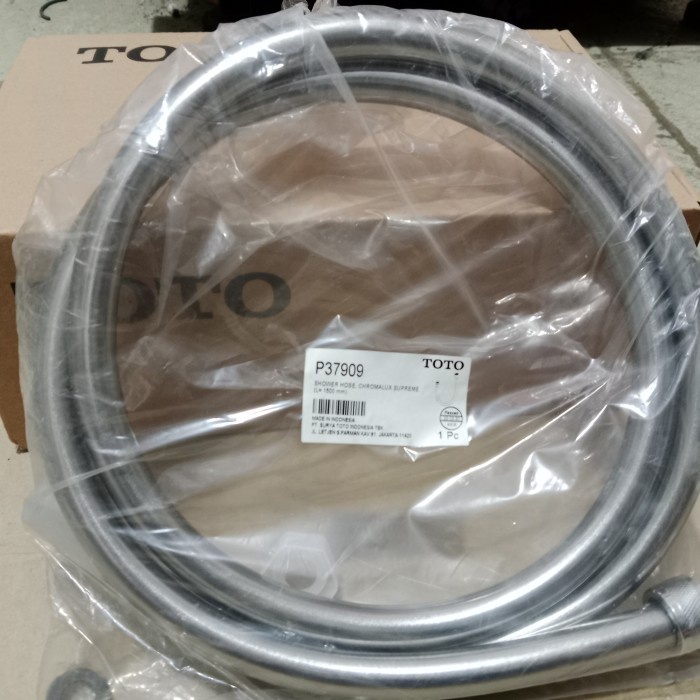 p37909/selang shower mandi warna silver merek toto 150cm(1,5m ) ori toto