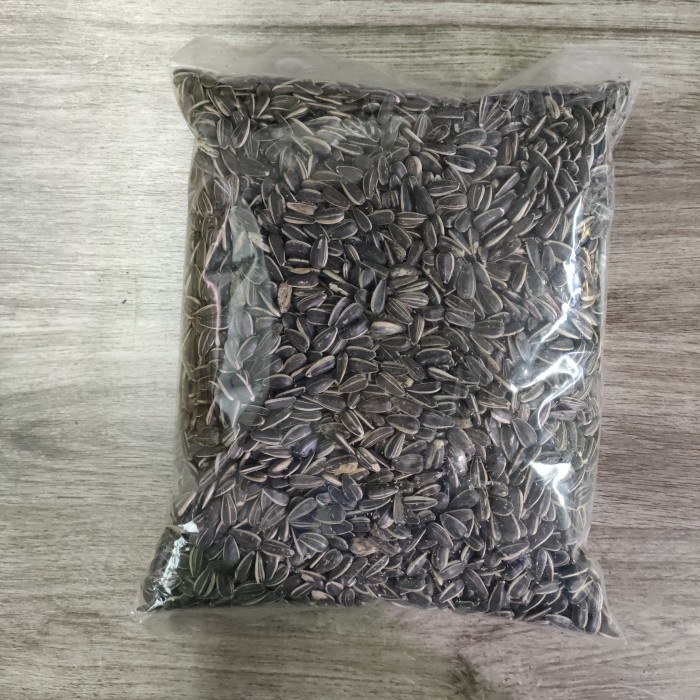 Kuaci Sangrai Pakan Lovebird 1Kg