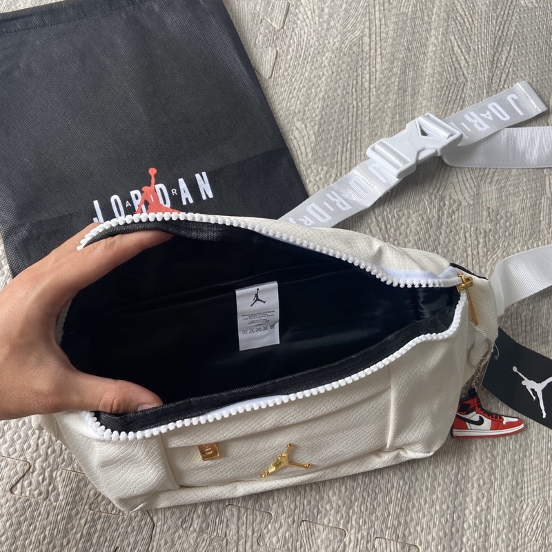 BEST DEALS Waistbag / Waist bag Jordan Regal Leather Snake White Gold / Putih With Dustbag &