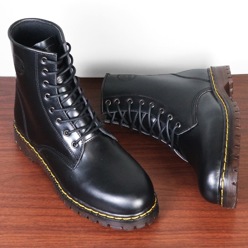 Potong Harga Sepatu Dokmart Boots Pria Wanita Model Dr Martens Docmart 8 Hole Murah Original