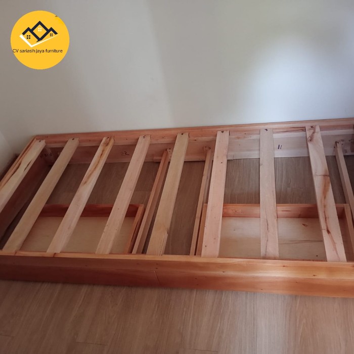 dipan tempat tidur nimalis kayu mahoni 90x200