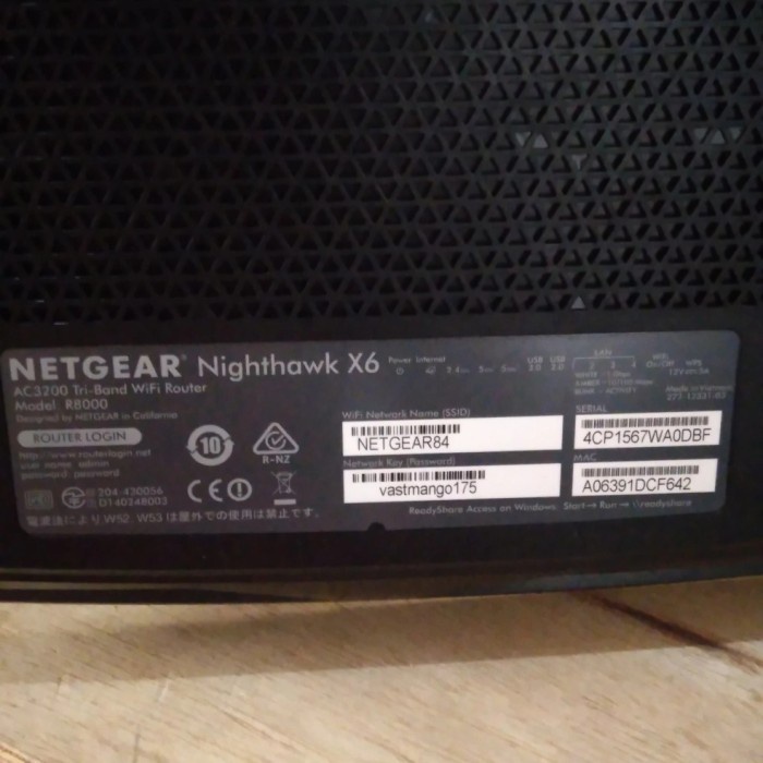 NETGEAR R8000 AC3200 Nighthawk X6 Smart WiFi Router for Gang Stream