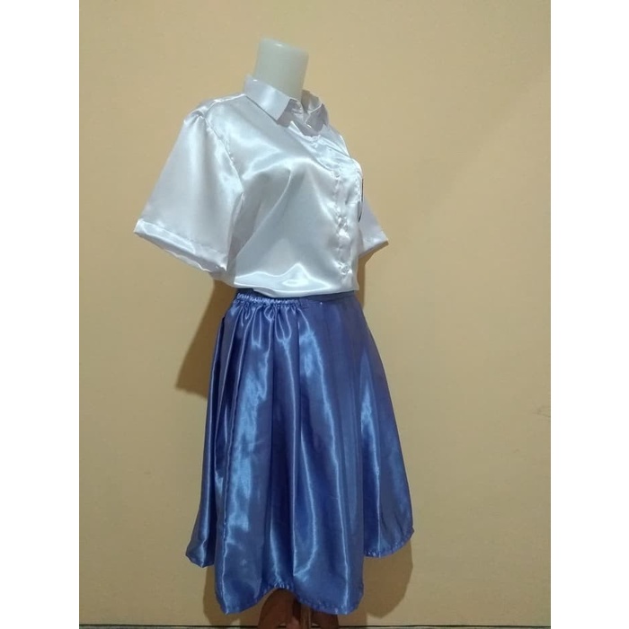 MILIKI BAJU SATIN SERAGAM SMA