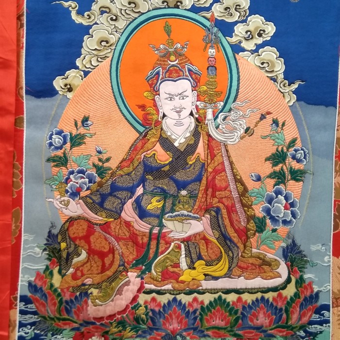 Thangkha Lukisan Padmasambhava Guru Rinpoe Bordiran Kain Tibet Asli