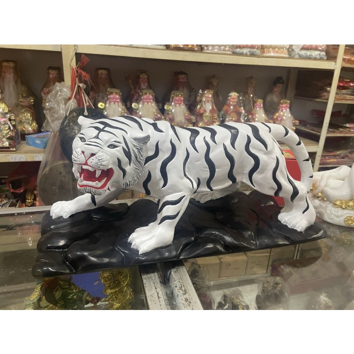 Patung Dewa Harimau Kayu Jati 19In