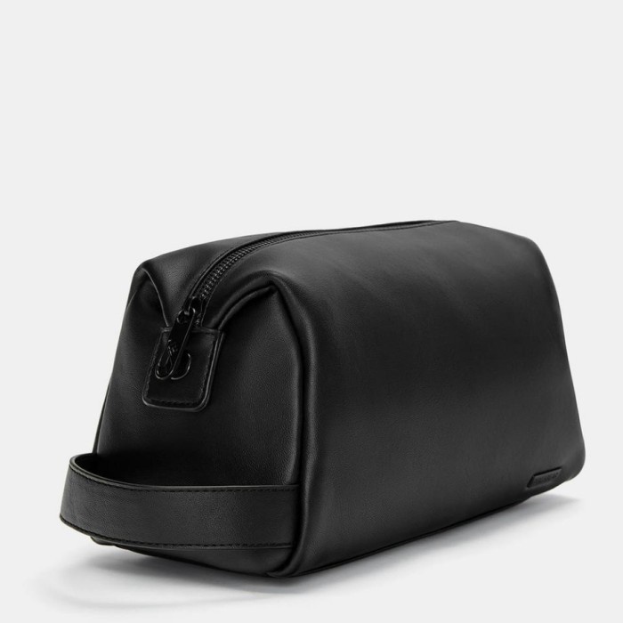 Terlaris Tas pull and bear pria pouch tas tangan Original - Hitam SALE