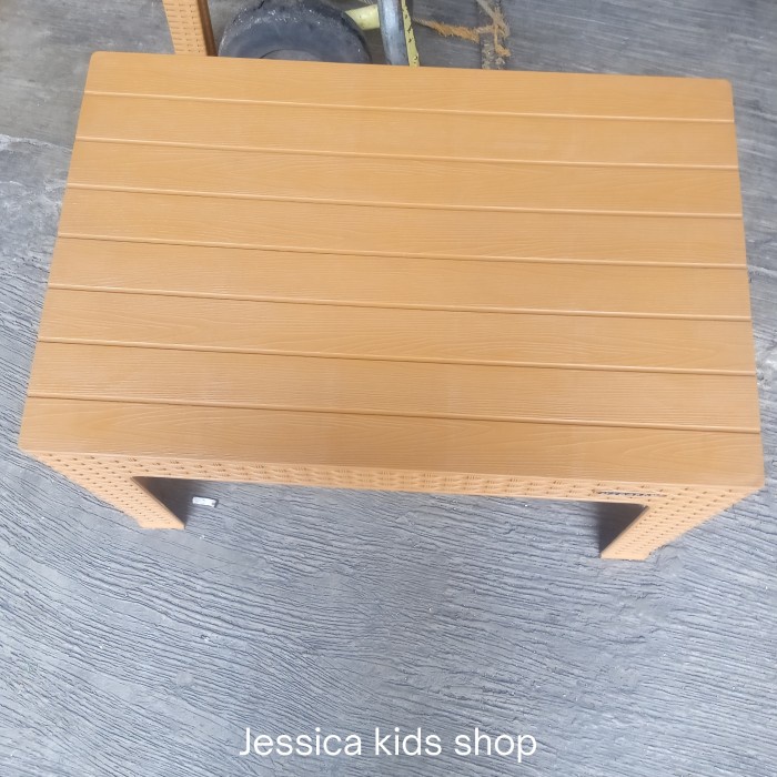 Meja Plastik Napolly Motif Anyaman Rotan Mapan 45 Meja Teras Plastik