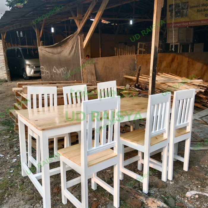 MEJA MAKAN 4 KURSI JATI BELANDA