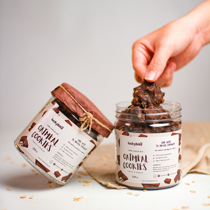 

Oatmeal Cookies - Dark Choco Almond (225 gr)
