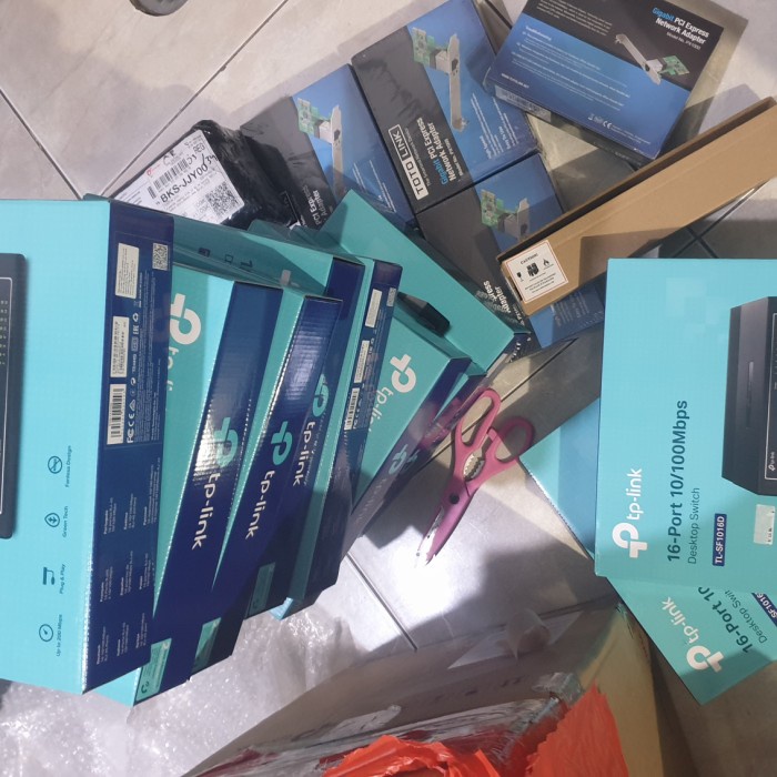 swit hub 16 port tplink