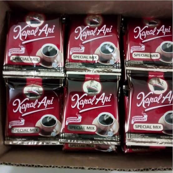 

KAPAL API SPECIAL MIX RCG (BUNDLING PER 4 RCG) HITAM COFFEE PROMO