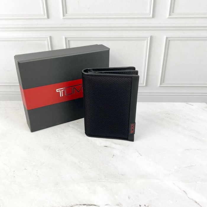 

READY STOK CARD HOLDER DOMPET KARTU T'M 001 NILLON LEATHER MIROR READYY