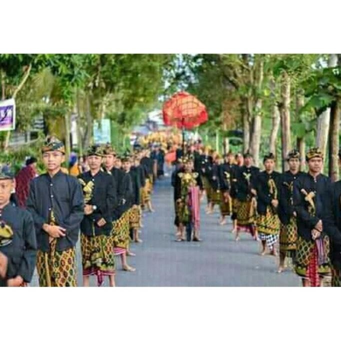 TERPERCAYA INSTAN READY SET PAKAIAN TRADISIONAL / SET BAJU ADAT LOMBOK LAKI2 (DEWASA) LARIS