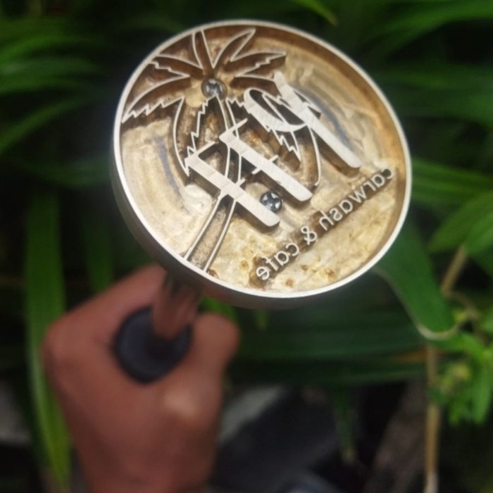 

Hot Stamp Emboss Stempel media krate keranjang 300 watt Diameter 8 cm