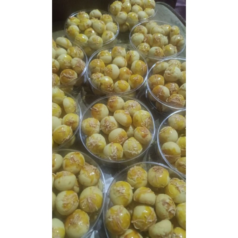 

Nastar isi nanas 250 gr