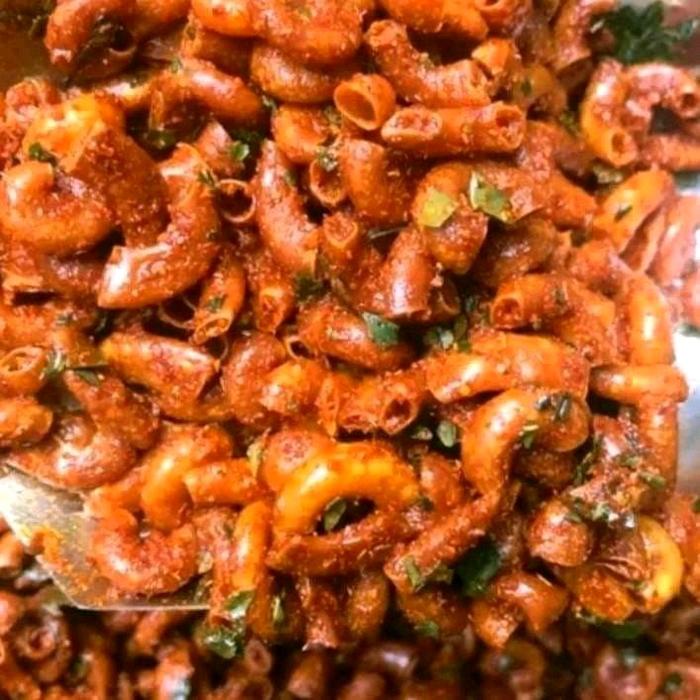 

1kg- makaroni kriuk bumbu cikruh pedas daun jeruk/makaroni kriuk 1kg Food Snacks Camilan