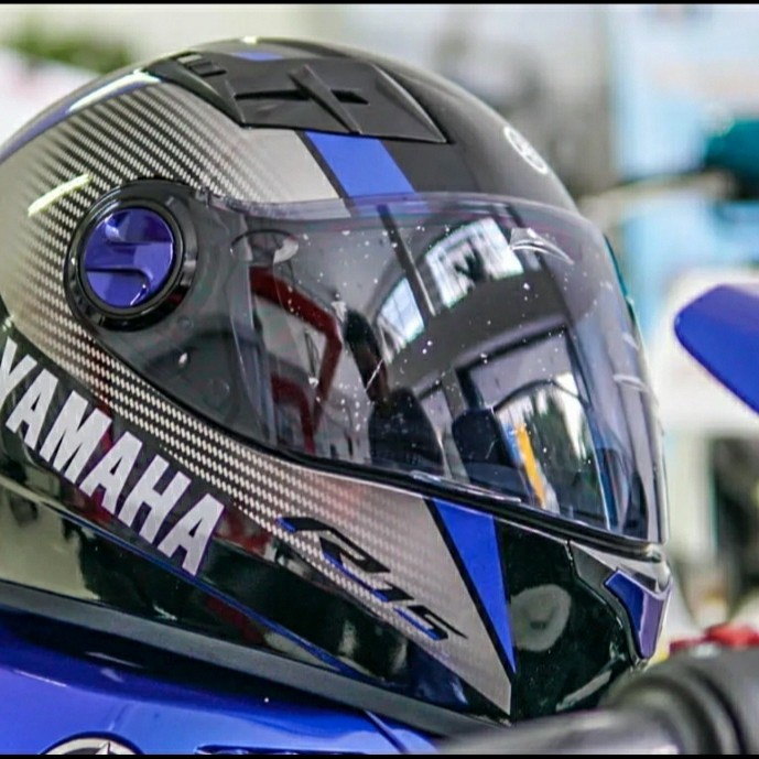 helm yamaha R15