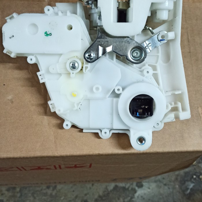 door lock honda jazz rs pintu depan kiri original