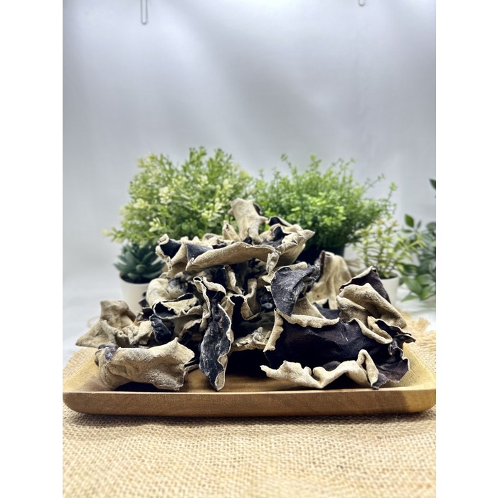 

SALE !!! JAMUR KUPING HITAM PUTIH PREMIUM 1 KG / O PEK BOK NIE /JANTUNG KORONER READYY