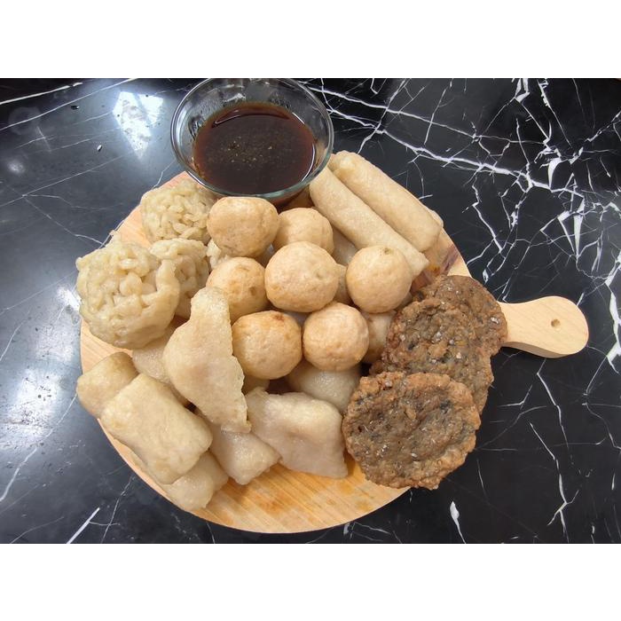 

PAKET A Pempek Lindra Premium 2 Adaan, 2 Telur, 2 Lenjer, 2 Kriting, 2 Kulit Paket Hemat