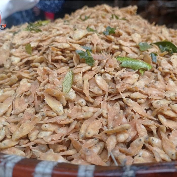 

Baby fish Ikan pepetek crispy 500 gram original & balado Gurih & Renyah Goreng ikan Camilan Food