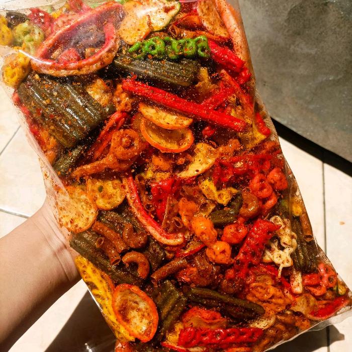 

Seblak campur kering kg Gurih Asin Pedas Snack Kripik Harga Kerukuk Food Food Makanan Camilan