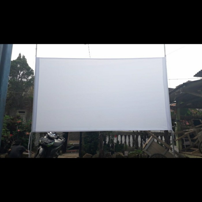 HOT SALE Layar proyektor putih polos size 150cm x 250cm