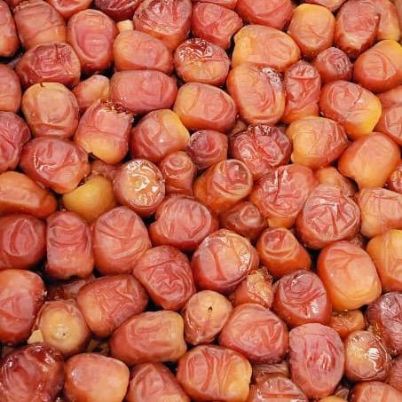 

Kurma Sukarii daging tebal , rasa manis , tekstur lembut berat 3kg