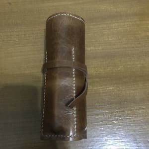 

LEATHER FOUNTAIN PEN ROLL