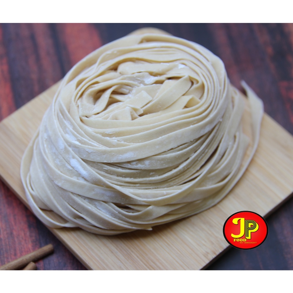 

AQS MIE LEBAR GEPENG MENTAH 1KG