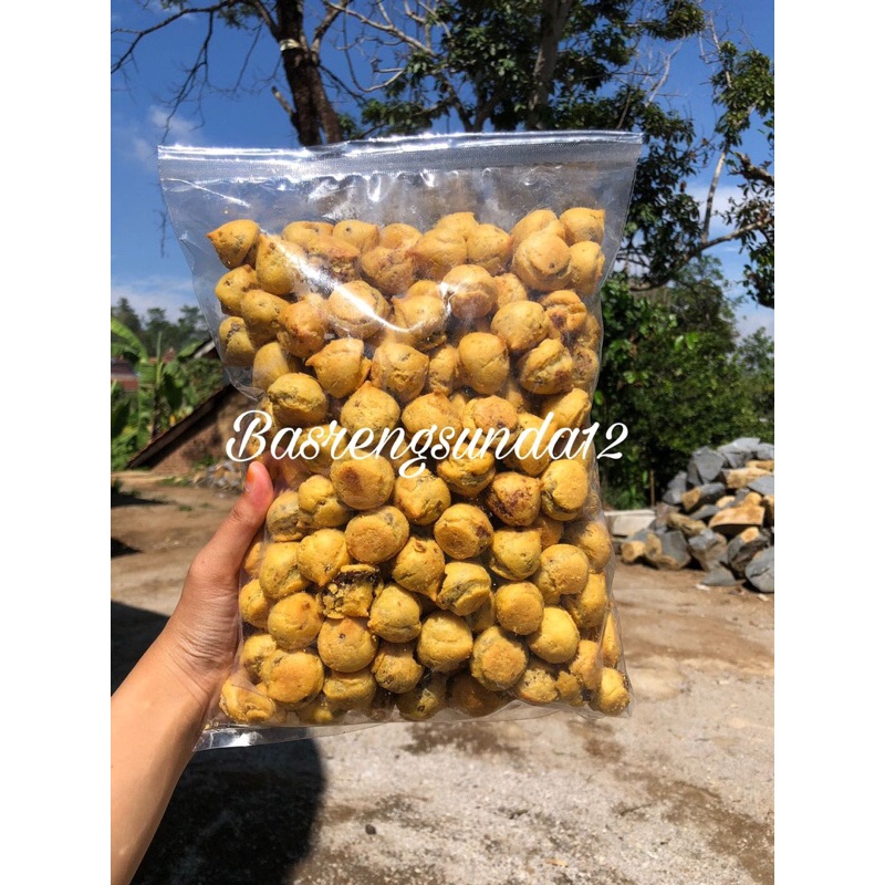 

HJ Soes Coklat 1KG / Kue Soes Coklat lumer 1000gram