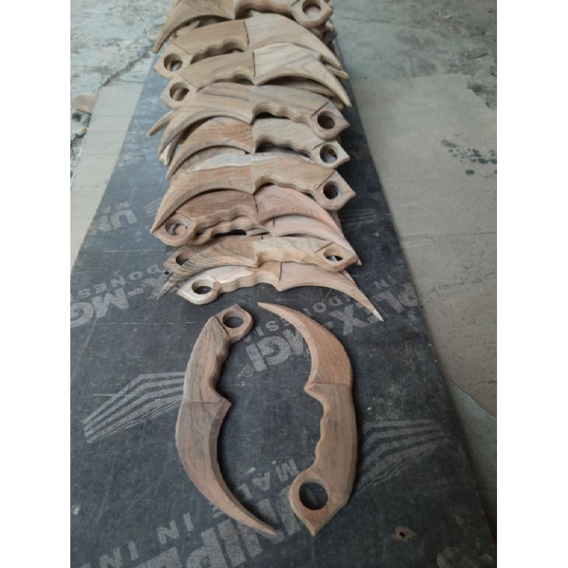 IK karambit kayu jati