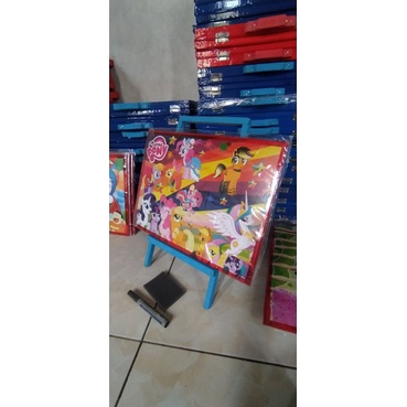 

Papan Tulis Dengan Penyangga Kayu White Board Karakter Anak Papan Tulis Dengan Penyangga Kayu