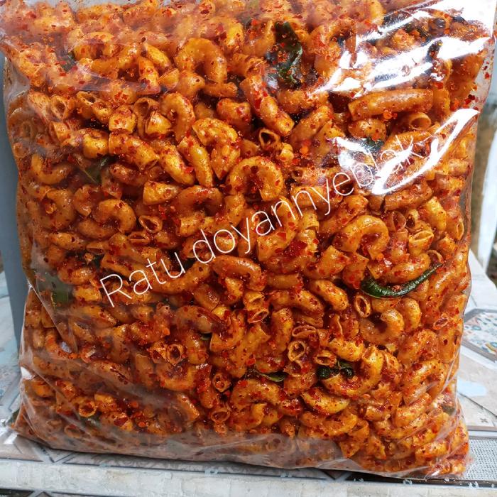 

seblak makroni 1kg ,makroni kriuk.makroni pedas daun jeruk