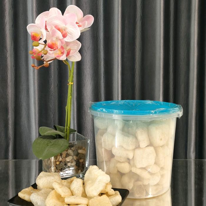 

kerupuk kulit 10L dengan VARIAN RASA gurih asin, gurih pedas, gurih pedas daun jeruk Camilan Makanan