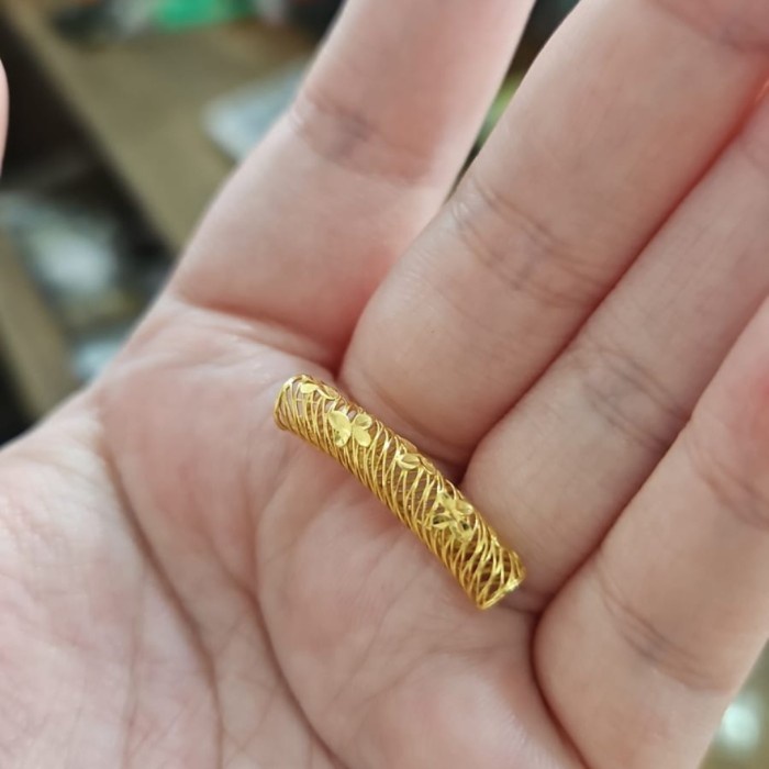Liontin pipa bambu gelang tali slobok charm kuning emas asli 375 8k