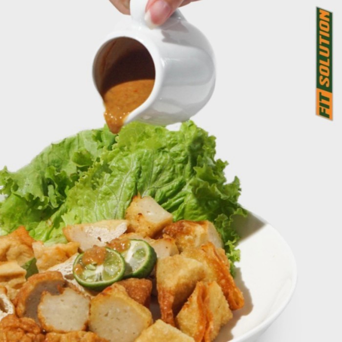 

(Good) Low Cal Grilled Batagor (Mackerel) with Peanut Sauce. Healthy Diet