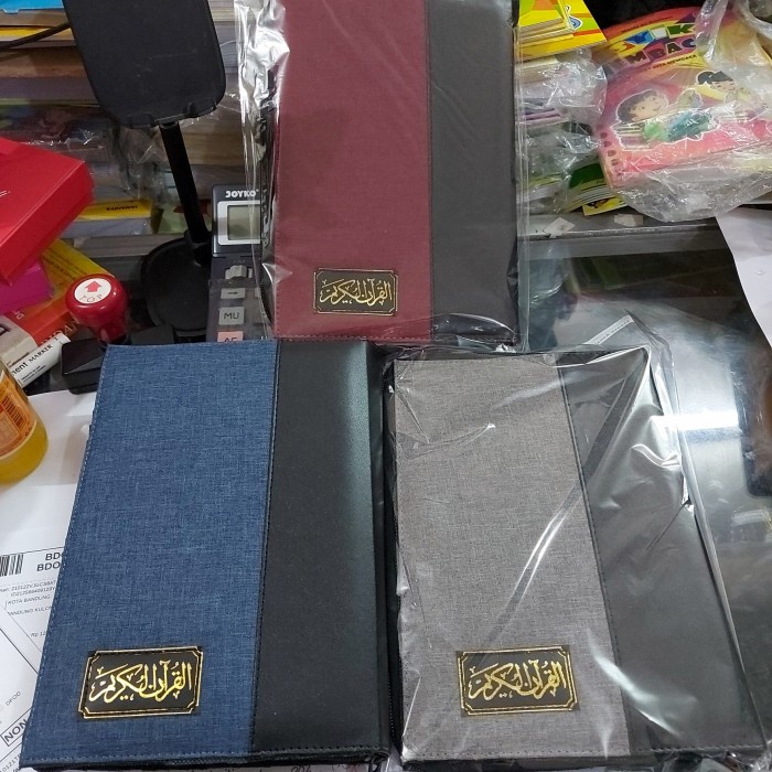 

COVER AL QURAN A5 RESLETING DENIM OSCAR TERLARIS