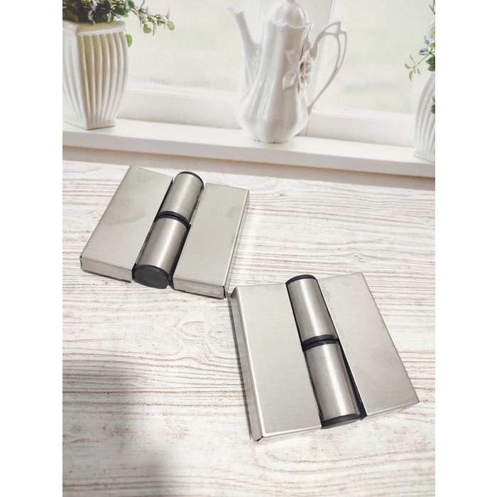 Engsel kubikal toilet