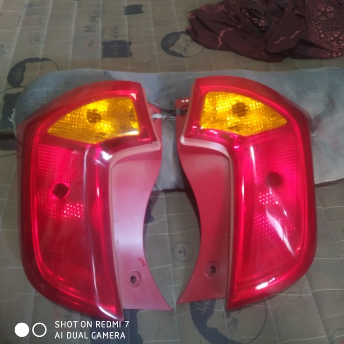 Stoplamp Mobil Kia Picanto Ori (Bekas)