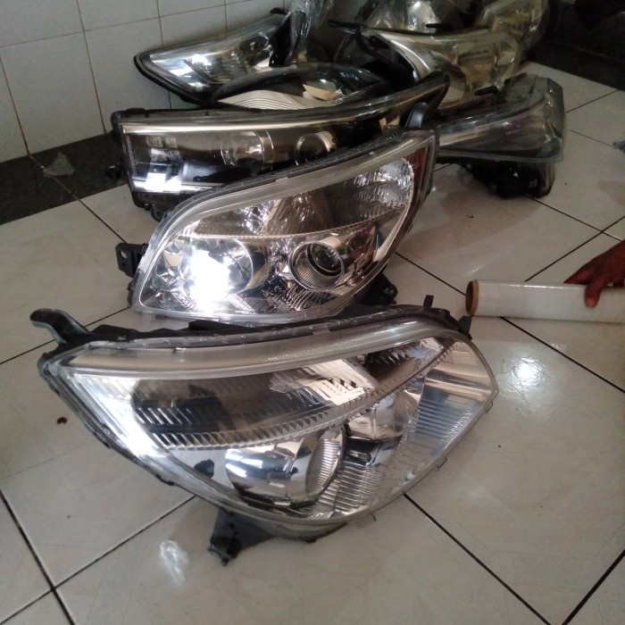 Headlamp Toyota Rush/Terios 2012 (Laik Pakai)