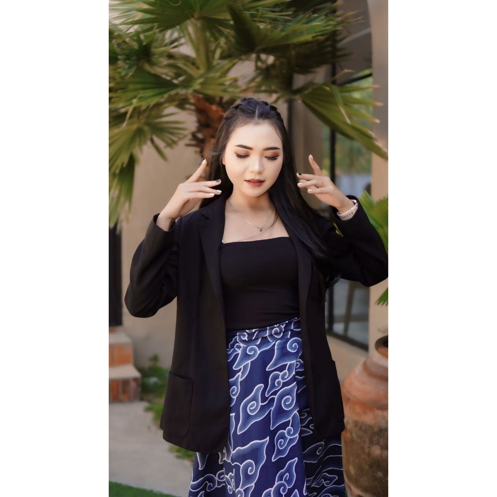 {{ Batik Trusmi Rok Batik Wanita Mega Mendung Midi Biru Bs Ready }}