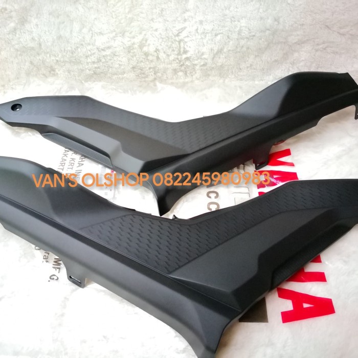 Cover Side 1&2 /Body Bawah Jok Depan R15 VVA V3 (SEPASANG ) Original Y